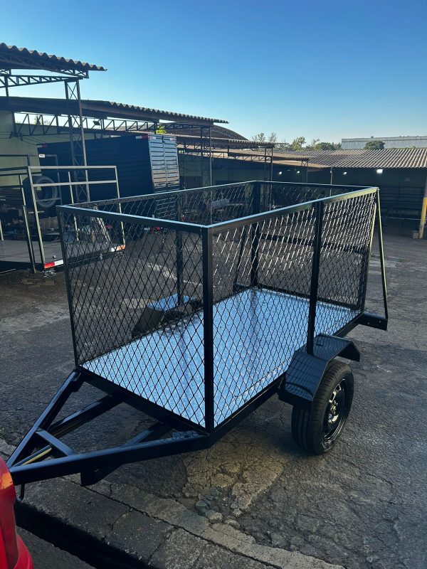 Carreta fazendinha para Transporte Recicláveis/ Lixo