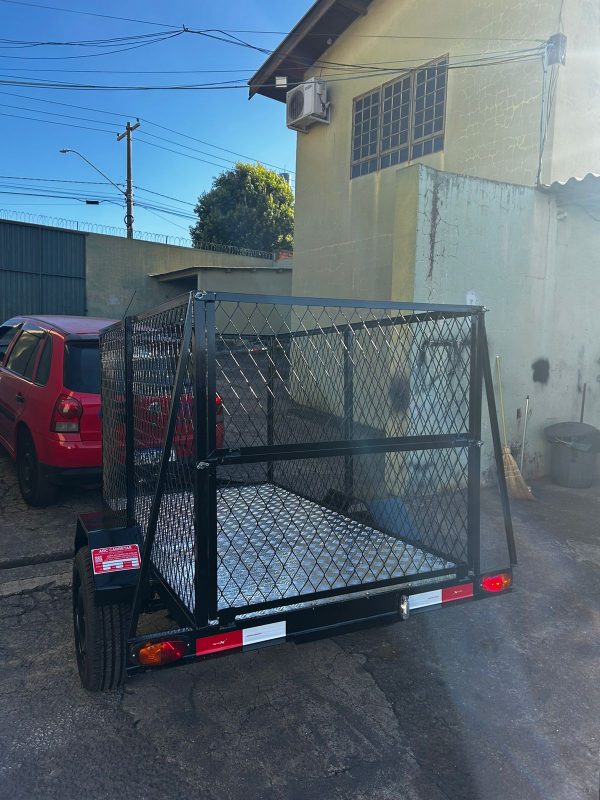 Carreta fazendinha para Transporte Recicláveis/ Lixo